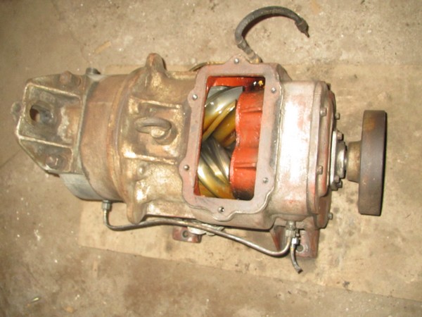 голова компрессора зиф 5.5 . рессивер компрессора зиф 5.5. винтовой компрессор зиф 55 . винтовой компрессор промышленного назначения, обеспечивающий бесперебойную работу пневматических инструментов и систем